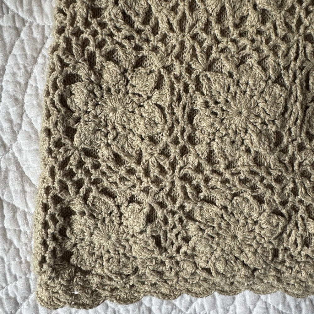 Crochet style tank vest - Picture 2 of 6